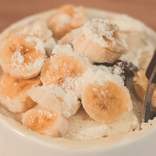 receita-de-bolo-de-caneca-fit-com-banana