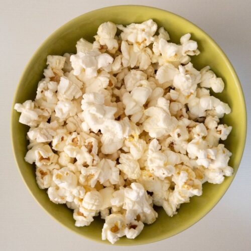 how to make popcorn in the microwave without oil